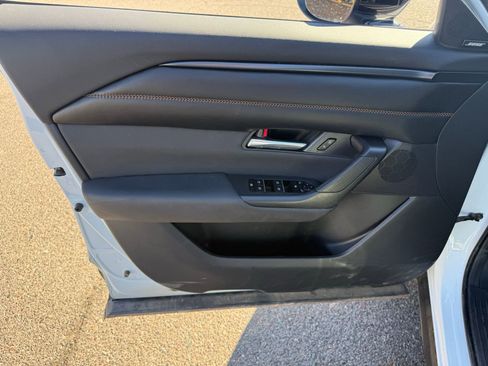 Used 2025 MAZDA CX-50 2.5 Hybrid w/ Premium Plus Pkg image 14