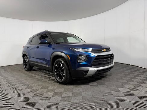 Used 2021 Chevrolet TrailBlazer LT AWD/4WD image 5