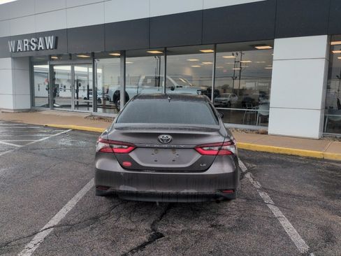 Used 2022 Toyota Camry LE image 7