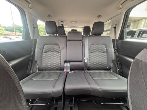 Used 2025 Nissan Pathfinder SV AWD/4WD image 41