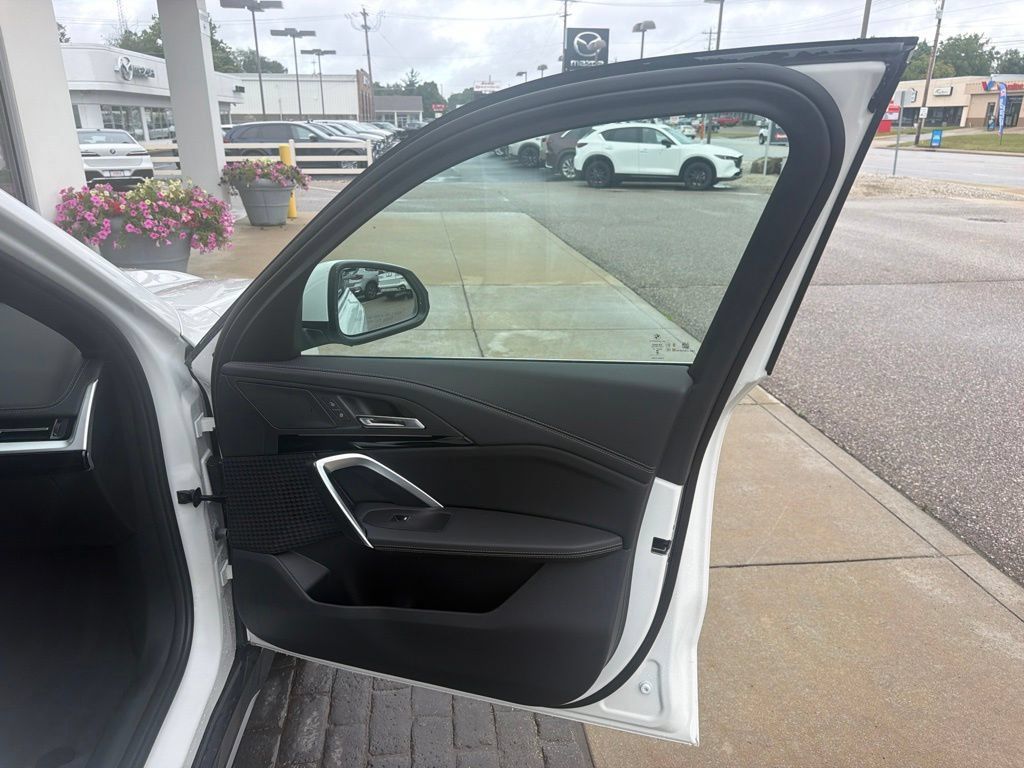 New 2027 BMW X1 xDrive28i AWD/4WD image 14