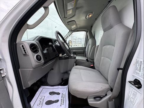 Used 2017 Ford E-350 and Econoline 350 Super Duty w/ Exterior Upgrade Package image 3