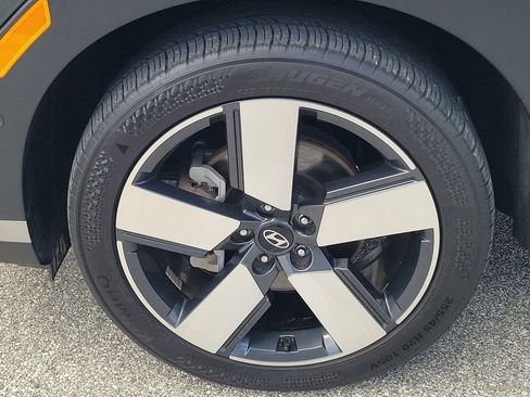 Used 2025 Hyundai Santa Fe Limited w/ Tow & Go Package image 12