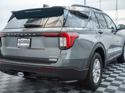 New 2026 Ford Explorer Active AWD/4WD image 5