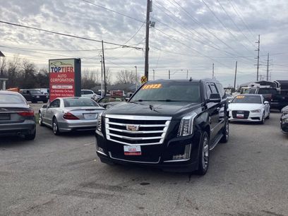 Used 2017 Cadillac Escalade ESV Luxury