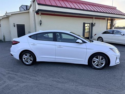 Used 2020 Hyundai Elantra SEL w/ Cargo Package (C1) FWD image 4
