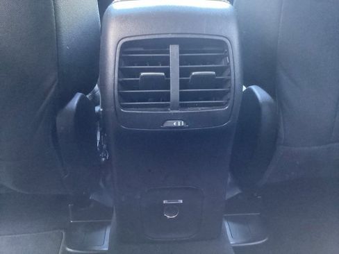 Used 2020 Ford Escape SE image 38