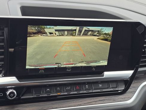 New 2026 GMC Sierra 1500 SLT w/ SLT Premium Package image 12