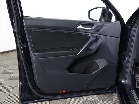 Used 2020 Volkswagen Tiguan SE R-Line FWD image 24