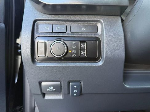Used 2024 Ford F250 Lariat AWD/4WD image 21