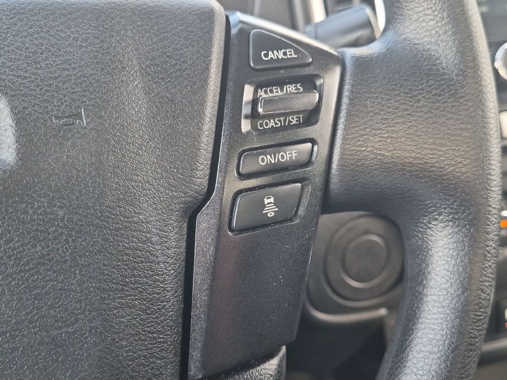 Used 2025 Nissan Frontier SV RWD image 15