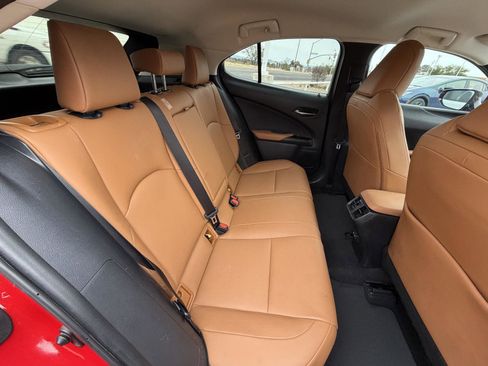 Used 2022 Lexus UX 250h w/ Accessory Package (Z2) image 23