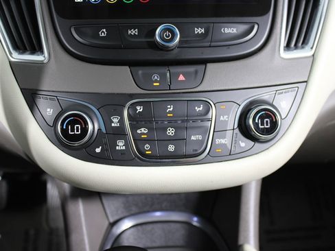 Used 2024 Chevrolet Malibu LT image 13