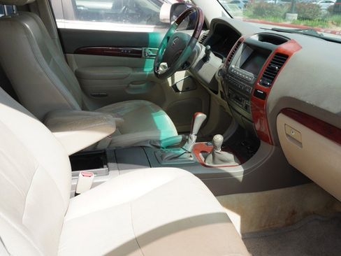 Used 2009 Lexus GX 470 image 6