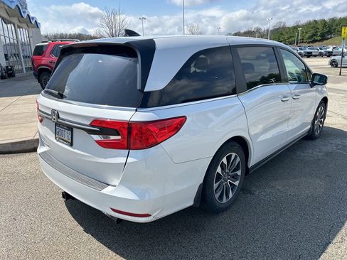 Used 2023 Honda Odyssey EX-L image 3