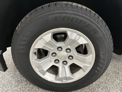 Used 2019 Chevrolet Silverado 1500 LT w/ All Star Edition AWD/4WD image 15