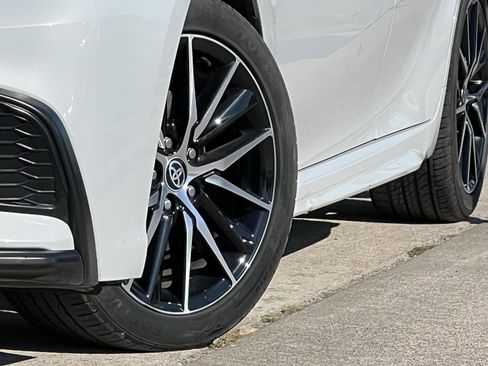 Used 2024 Toyota Camry SE image 8