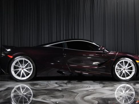 Used 2018 McLaren 720S Luxury image 2