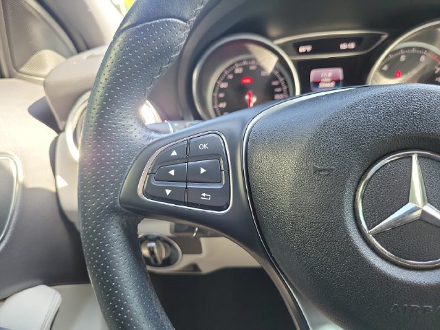 Used 2020 Mercedes-Benz GLA 250 image 23