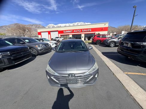 Used 2019 Hyundai Elantra SE w/ Cargo Package image 9