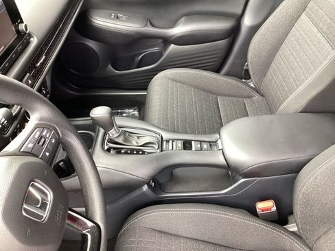 Used 2025 Honda HR-V LX image 26