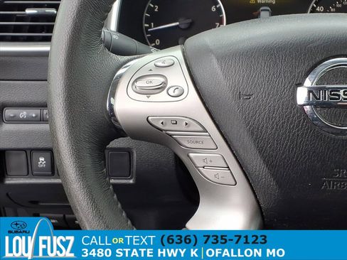 Used 2016 Nissan Murano SV w/ Premium Package image 17