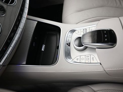 Used 2016 Mercedes-Benz S 550 4MATIC Sedan w/ Premium Package image 28