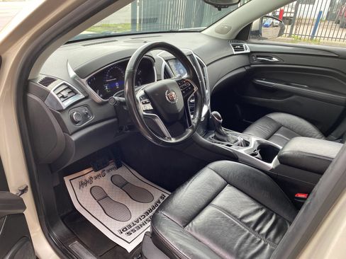 Used 2014 Cadillac SRX FWD image 3
