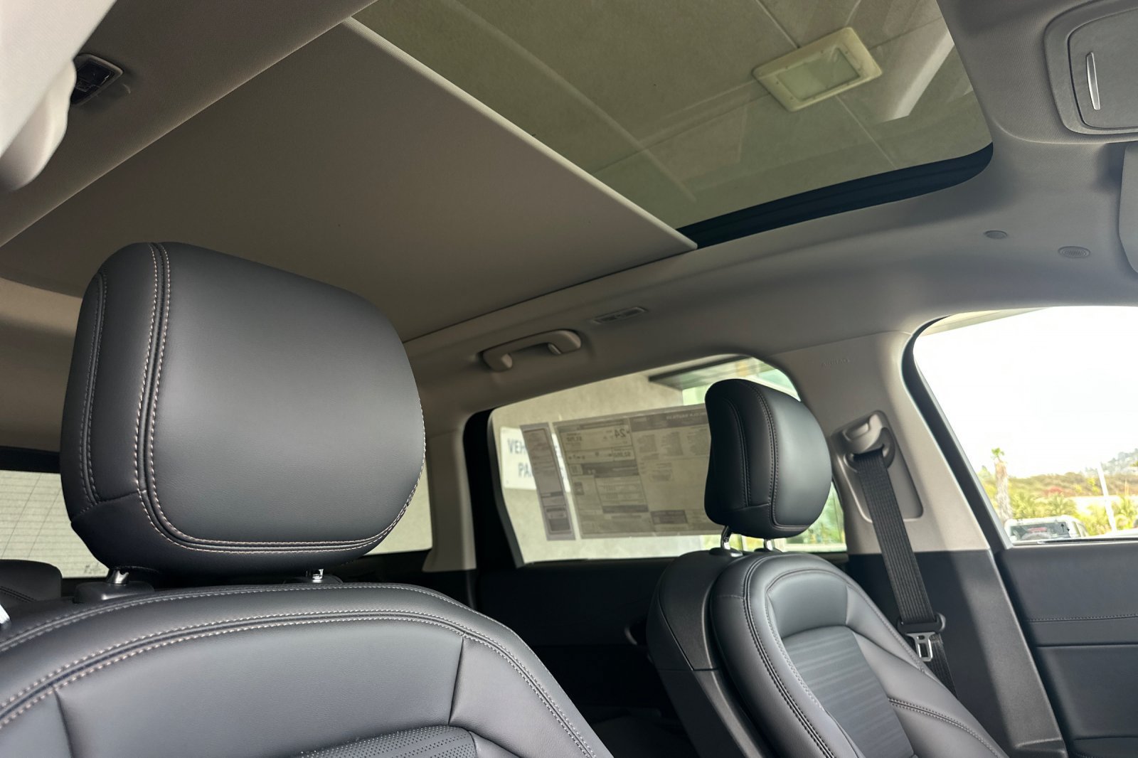 New 2026 Lincoln Nautilus Reserve w/ Jet Appearance Package AWD/4WD image 16