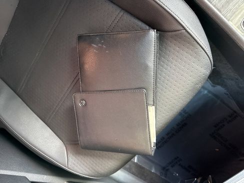 Used 2018 Volkswagen Passat 2.0T SE w/ SE Lighting Package image 28