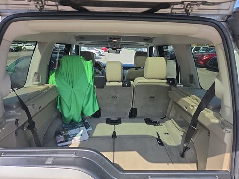 Used 2015 Land Rover LR4 HSE LUX AWD/4WD image 9