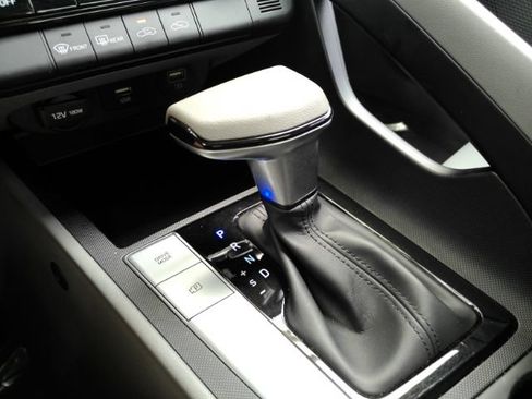 Used 2022 Hyundai Elantra SEL FWD image 43