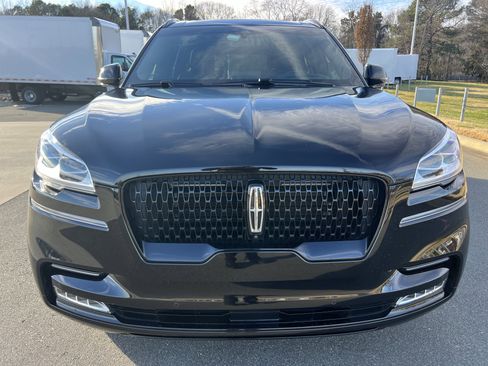 Used 2023 Lincoln Aviator Reserve w/ Equipment Group 201A image 4