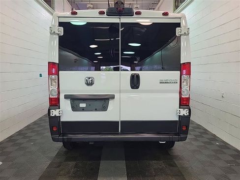 Used 2025 RAM ProMaster 2500 w/ U-Haul Equipment Group FWD image 10