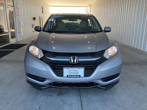 Used 2017 Honda HR-V LX image 19