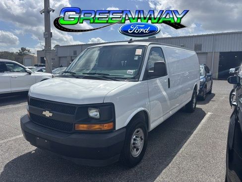 Used 2017 Chevrolet Express 3500 Work Van image 1