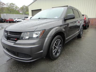 Used 2017 Dodge Journey SE w/ Flexible Seating Group