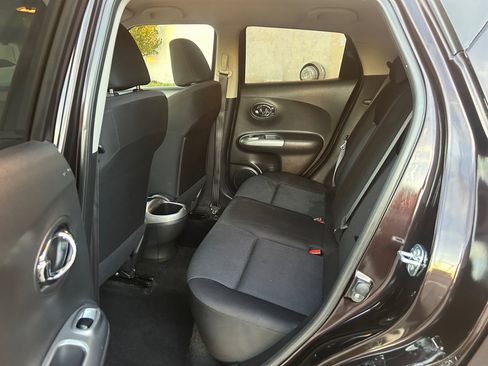 Used 2014 Nissan Juke S image 10