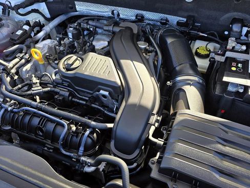 Used 2023 Volkswagen Taos S image 7