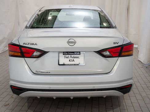 Used 2024 Nissan Altima 2.5 SV image 5
