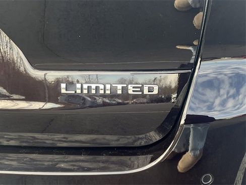 Used 2023 Jeep Grand Cherokee L Limited image 21