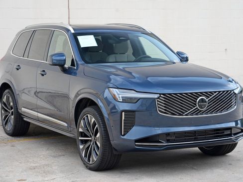 Used 2025 Volvo XC90 T8 Plus w/ Protection Package Premier AWD/4WD image 60