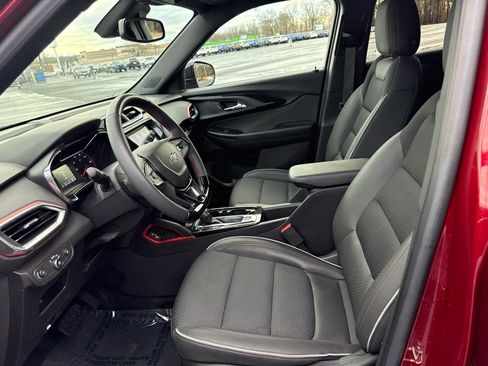 Used 2023 Chevrolet TrailBlazer RS w/ Convenience Package image 13