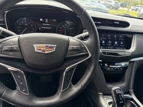 Used 2023 Cadillac XT5 Premium Luxury w/ Technology Package FWD image 29