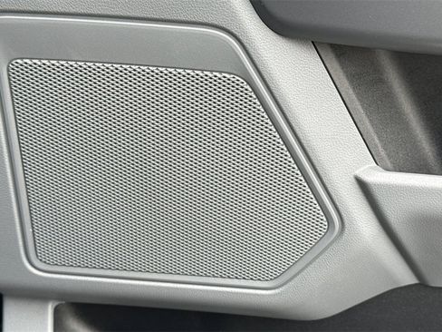 Used 2025 Ford F150 XLT image 23