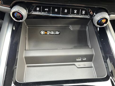 New 2026 Chevrolet Tahoe High Country image 23