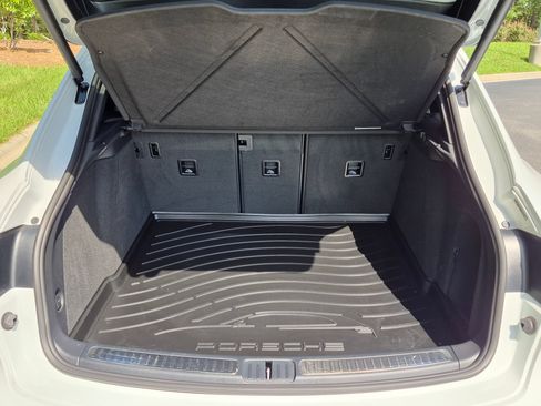 Certified 2026 Porsche Macan AWD/4WD image 26