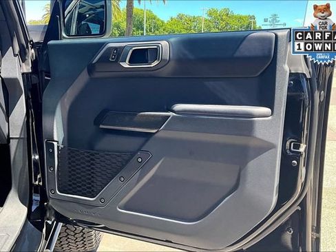 Used 2025 Ford Bronco Badlands w/ Sasquatch Package AWD/4WD image 23