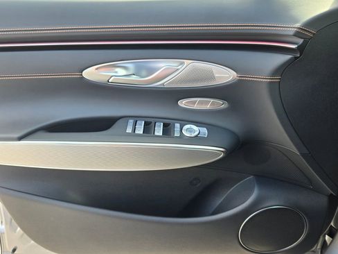 New 2026 Genesis GV70 2.5T Sport Prestige AWD/4WD image 13