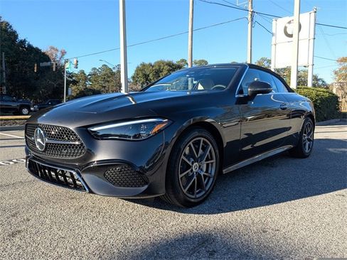 Used 2025 Mercedes-Benz CLE 300 4MATIC Cabriolet image 9